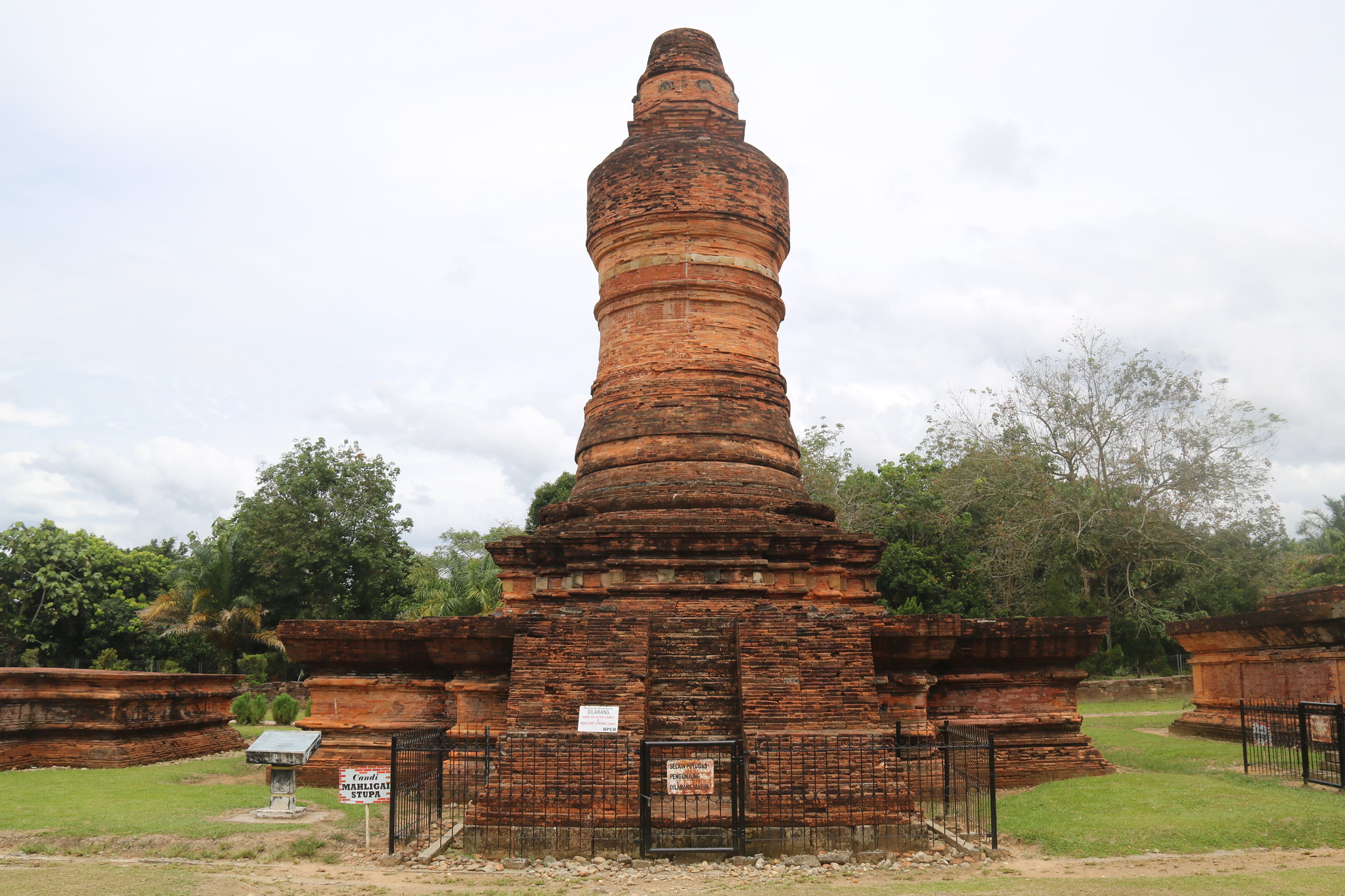 3D2N Pekanbaru Indonesia Candi Muara Takus AMI Travel 